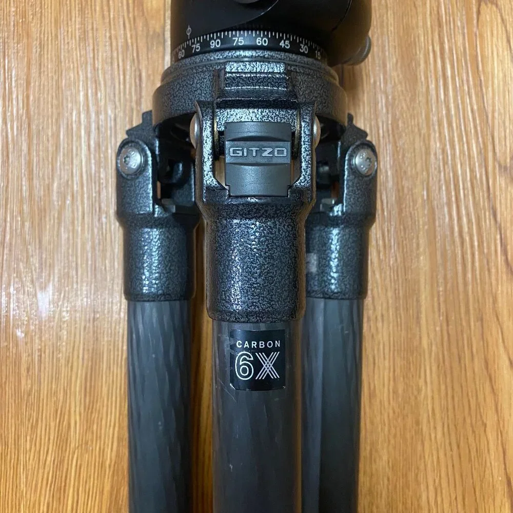 Gitzo GT3530LS Carbon Fiber Tripod Legs w/ RRS BH-55 Ball Head